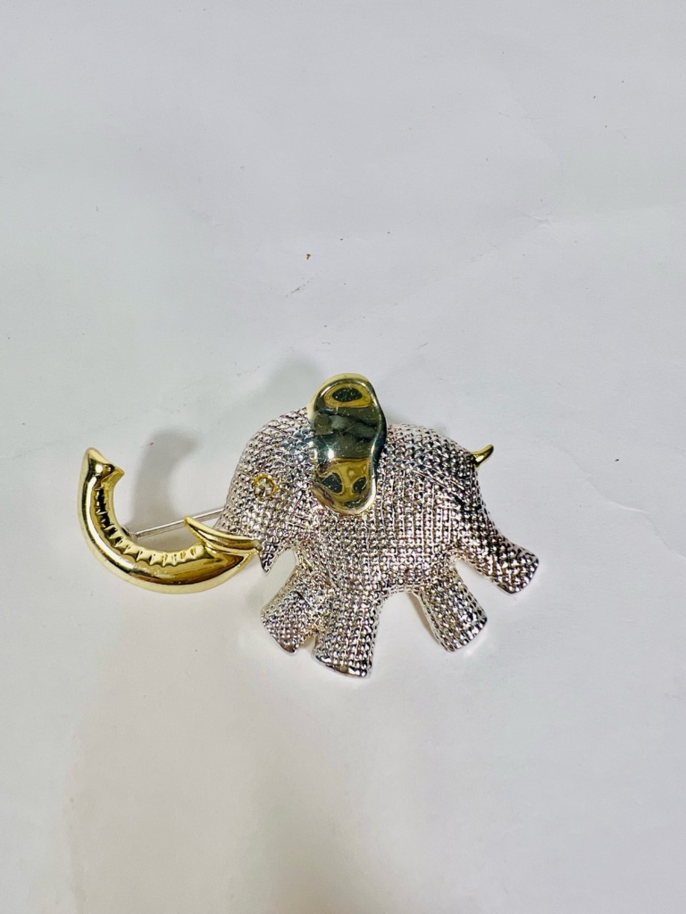 Elegant Silver‎ & Gold Elephant Brooch – Women’s Jewelry